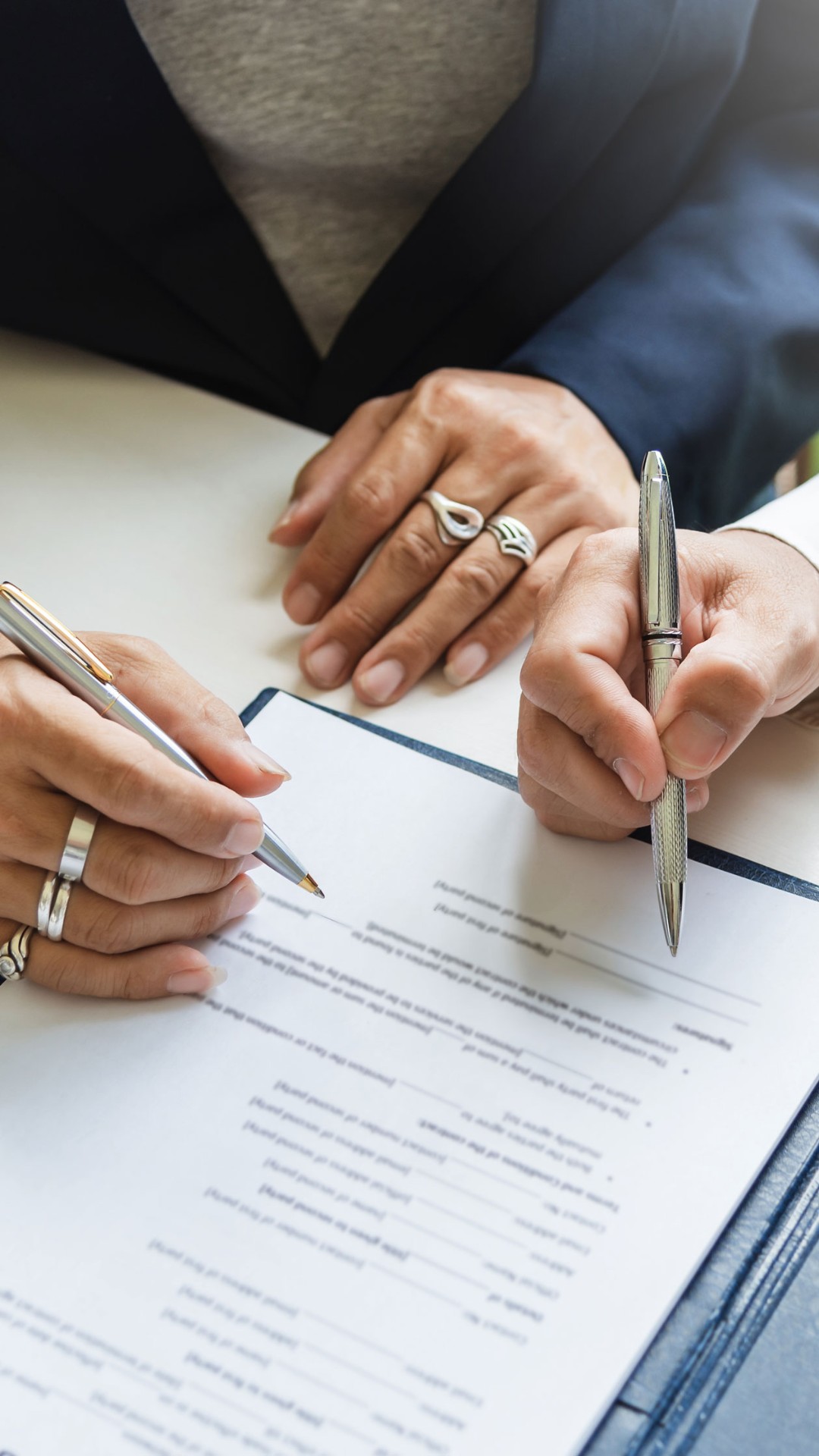 How to book a notary in Iowa